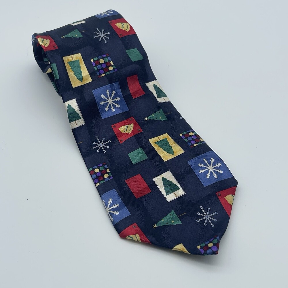 American Greetings Christmas Holiday Silk Neck Tie 56 x 3 1/2 VTG 2002
